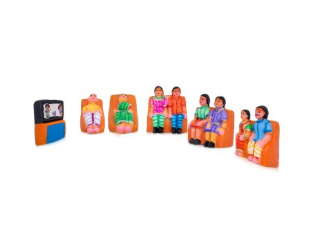 Family Clay Golu Bommai Set - 3 x 5 Inches | Giri Golu Doll  Navaratri Golu Bomma Gombe Bommai Online Sale