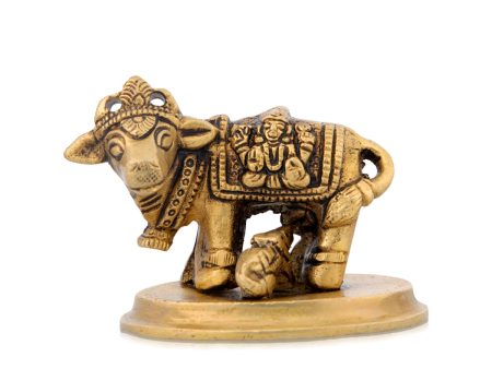 Cow and Calf Idol - 2 x 2.75 Inches | Antique Brass Statue  Kamadhenu Statue for Pooja  240 Gms Approx For Sale