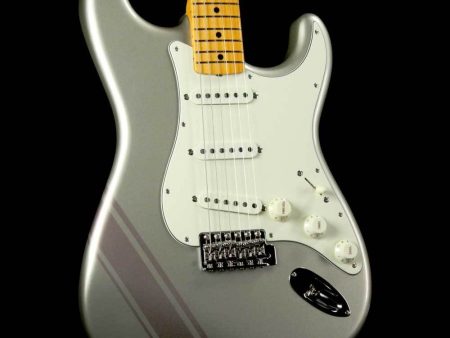 Fender FSR Made in Japan Traditional Series ‘50s Stratocaster Inca Silver with Shoreline Gold Racing Stripe For Discount